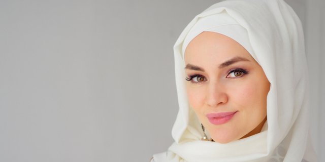 produk perawatan rambut untuk wanita berhijab 