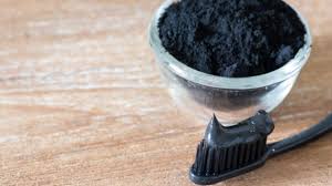 cara memutihkan gigi dengan bahan alami