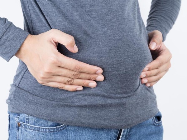 cara atasi perut buncit lakukan hal ini